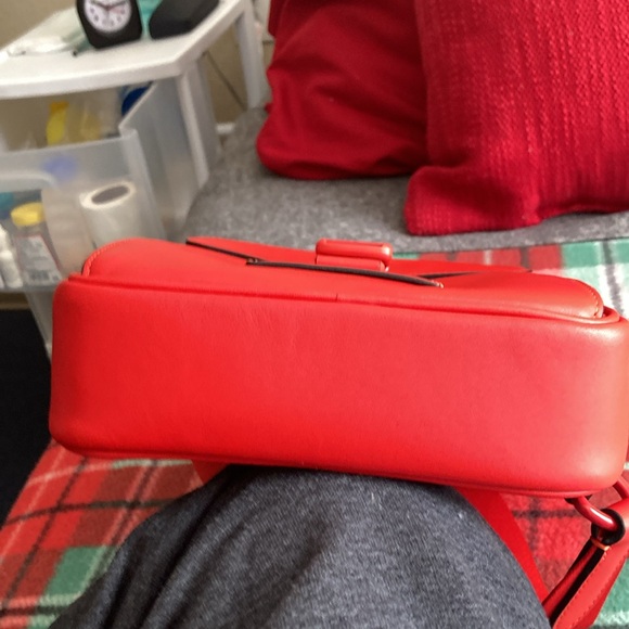 Coach Track Pack—Bright Poppy - Picture 3 of 6